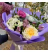 Сборный с пионовидными розами