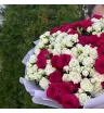 Шикарный букет кустовых роз 3
