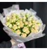 Моно букет из 15 кустовых роз