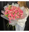 Моно букет из 31 кустовой розы