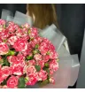 Моно букет из 31 кустовой розы 3